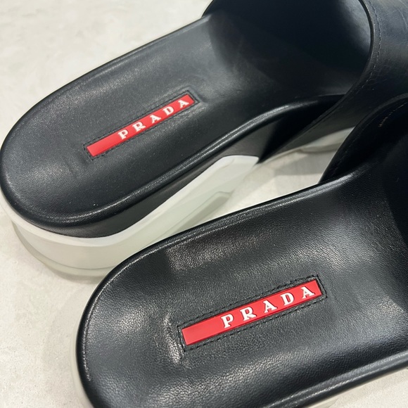 Prada slides, in black! Size 37 - Picture 4 of 6